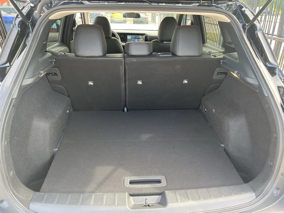 2025 Nissan Kicks - Image 20 of 21