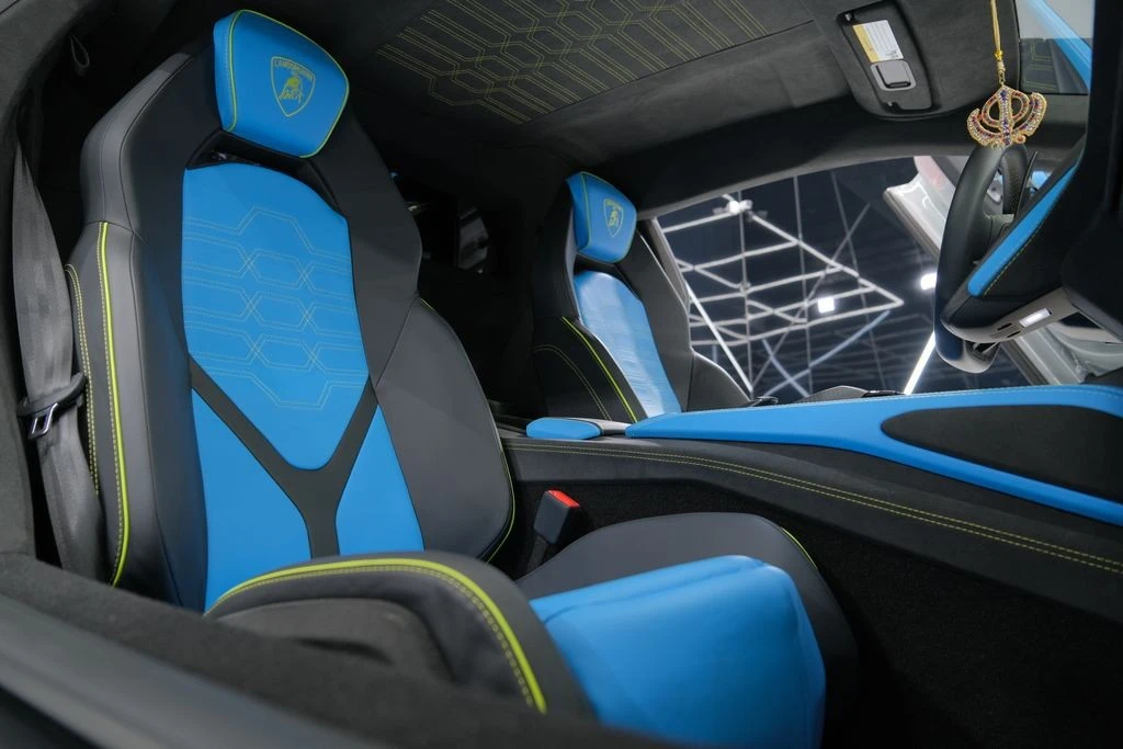 2025 Lamborghini Revuelto - Image 26 of 31