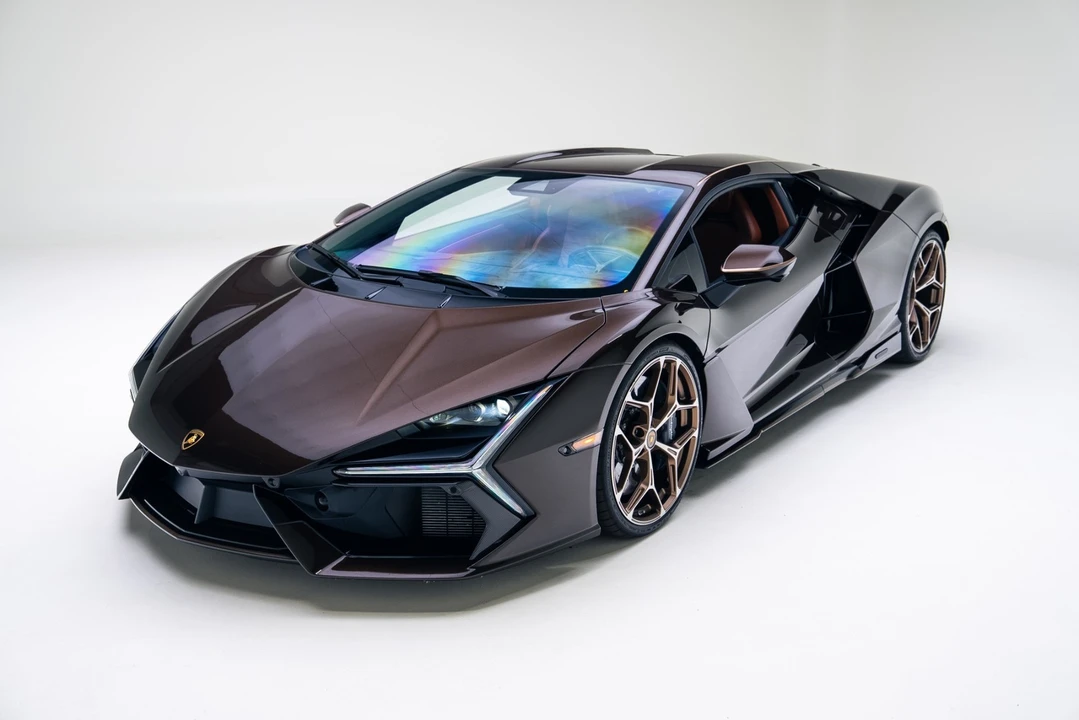 2025 Lamborghini Revuelto - Image 7 of 21