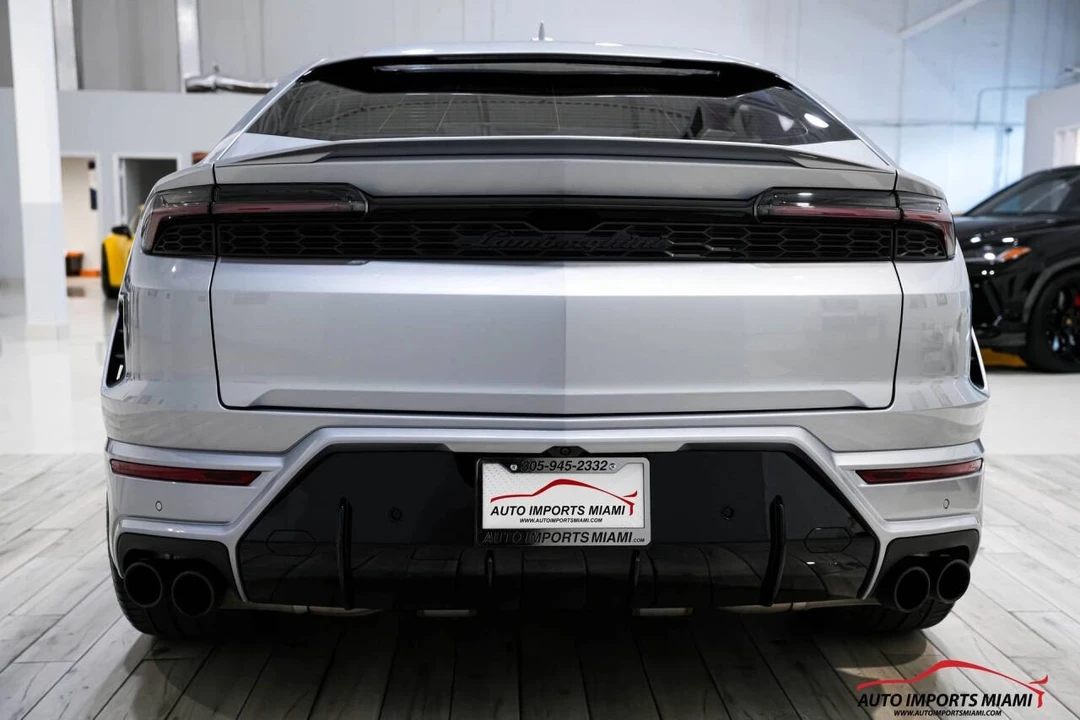 2025 Lamborghini Urus SE - Image 21 of 21