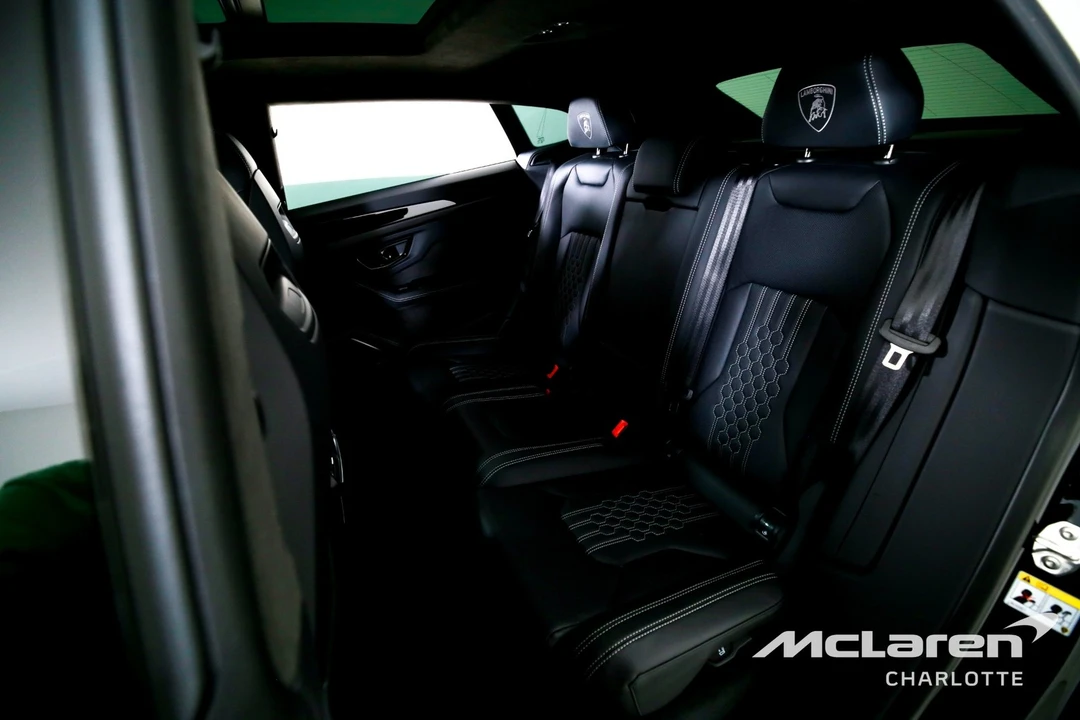 2025 Lamborghini Urus SE - Image 18 of 21
