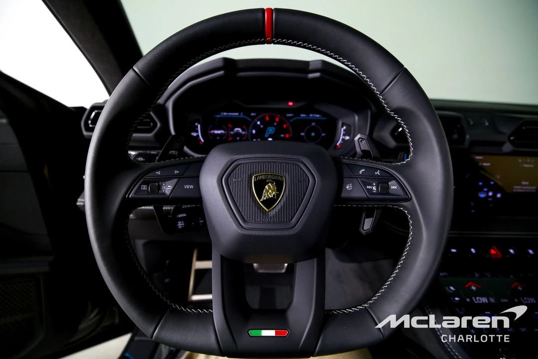 2025 Lamborghini Urus SE - Image 14 of 21