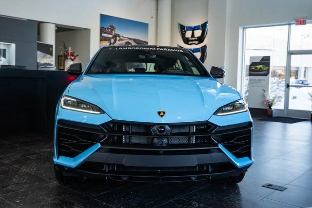 2025 Lamborghini Urus SE - Image 2 of 21