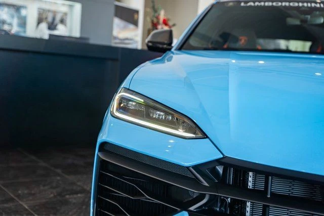2025 Lamborghini Urus SE - Image 3 of 21