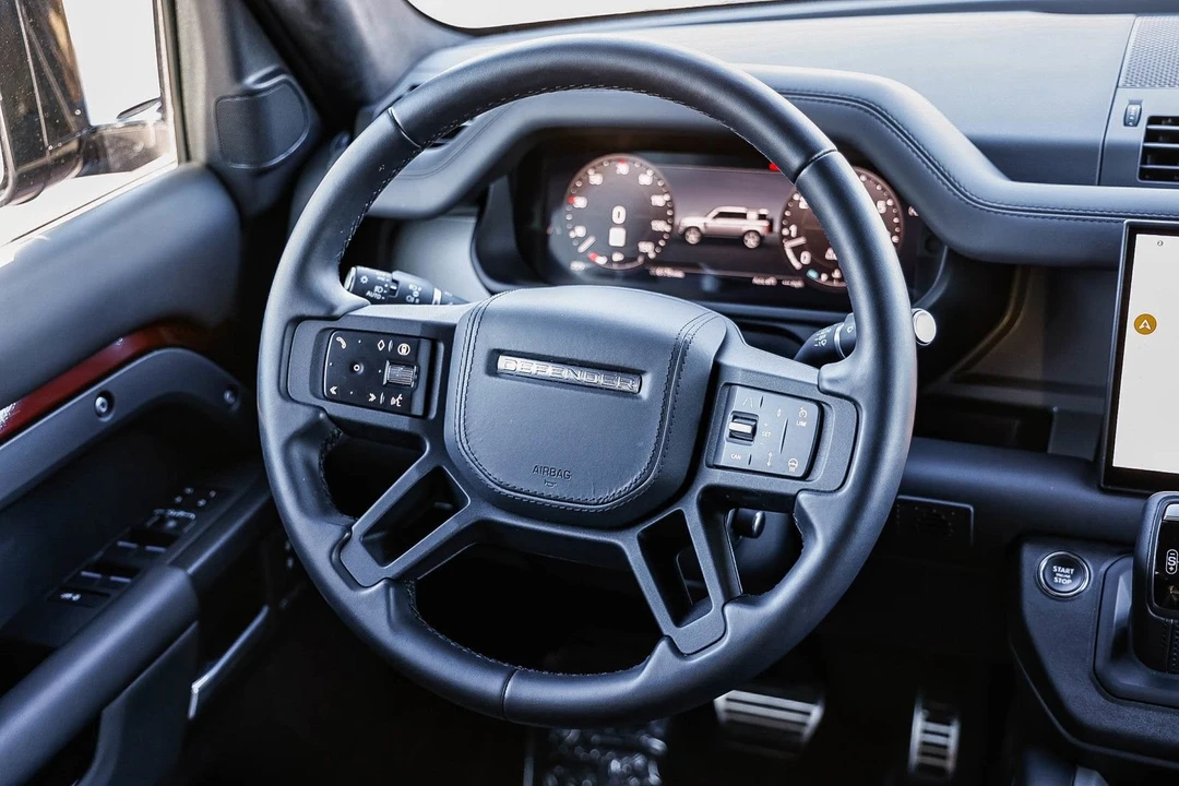 2025 Land Rover Defender L663 - Image 13 of 21