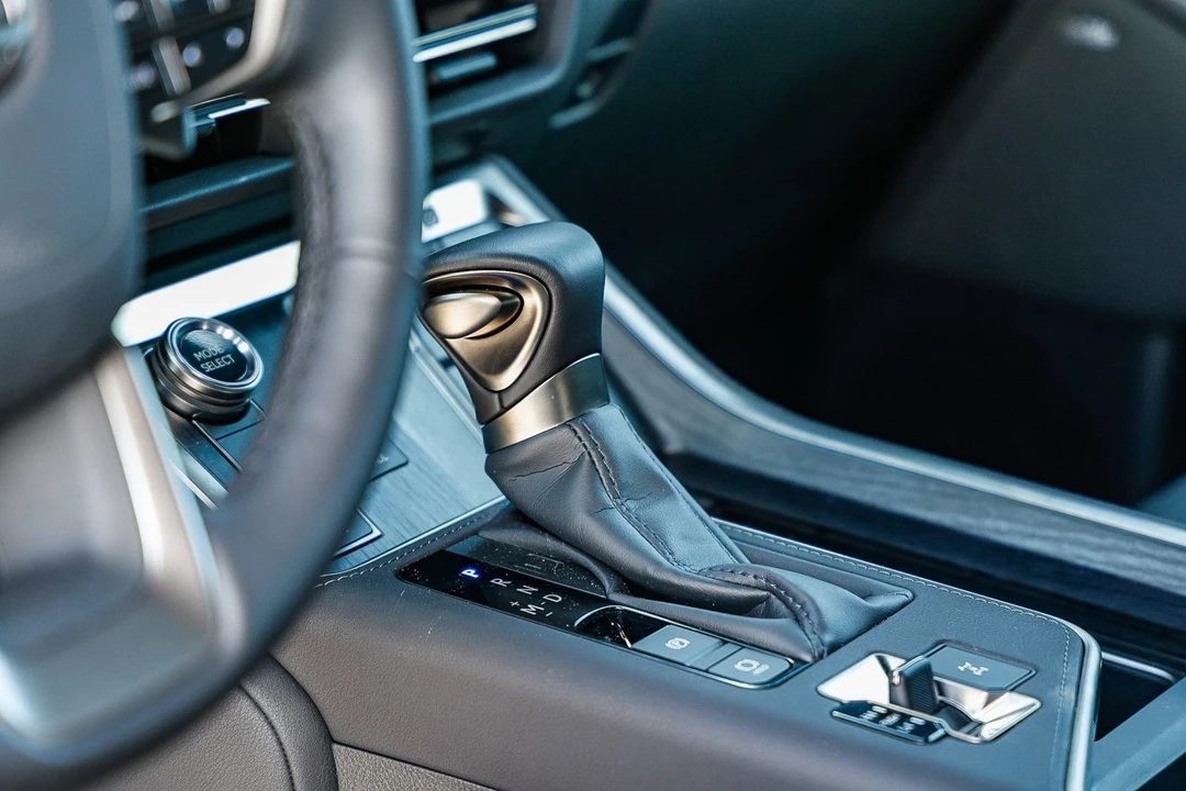 2025 Lexus GX 3rd Gen - Image 20 of 21