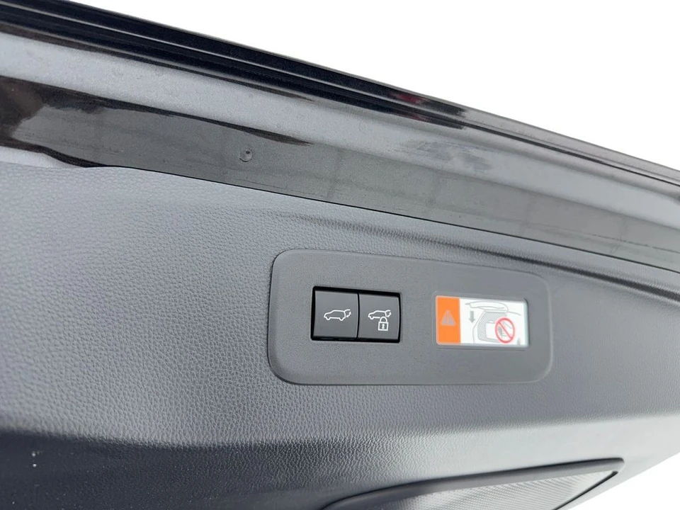 2025 Lexus GX 3rd Gen - Image 16 of 21