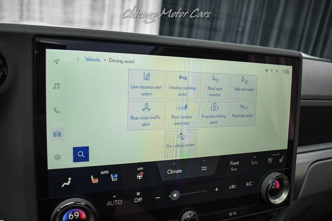 2025 Lexus GX 3rd Gen - Image 16 of 21