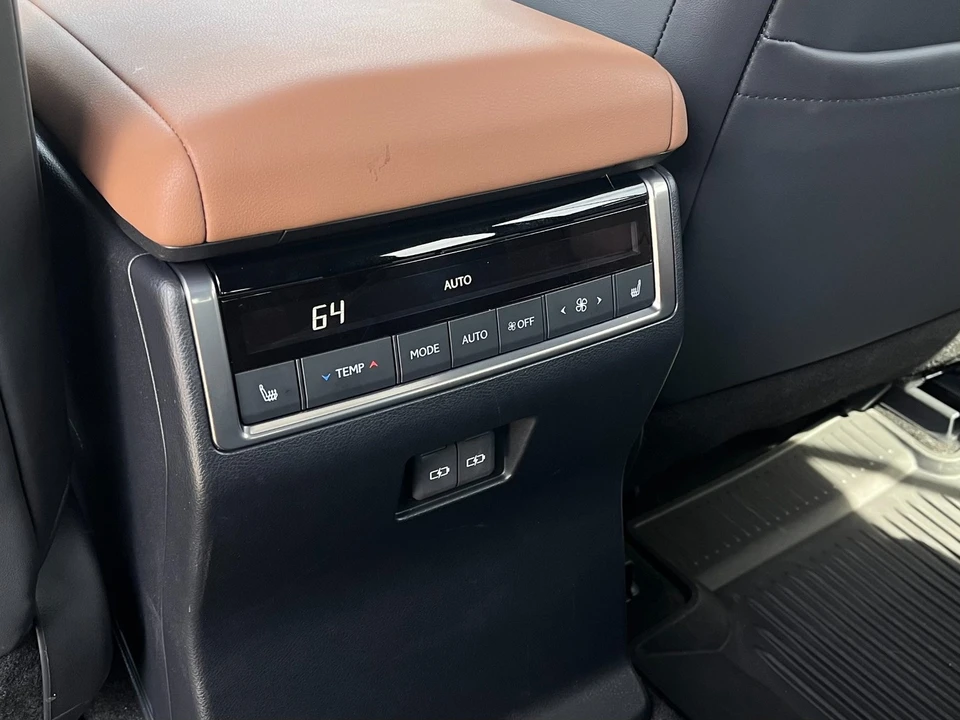2025 Lexus GX 3rd Gen - Image 20 of 21