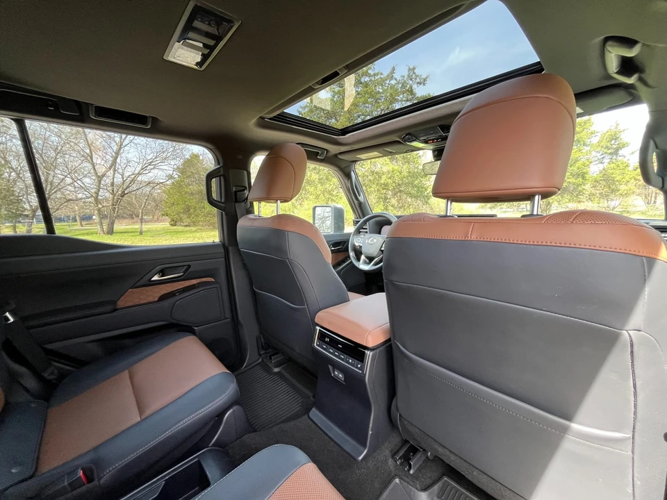 2025 Lexus GX 3rd Gen - Image 11 of 21