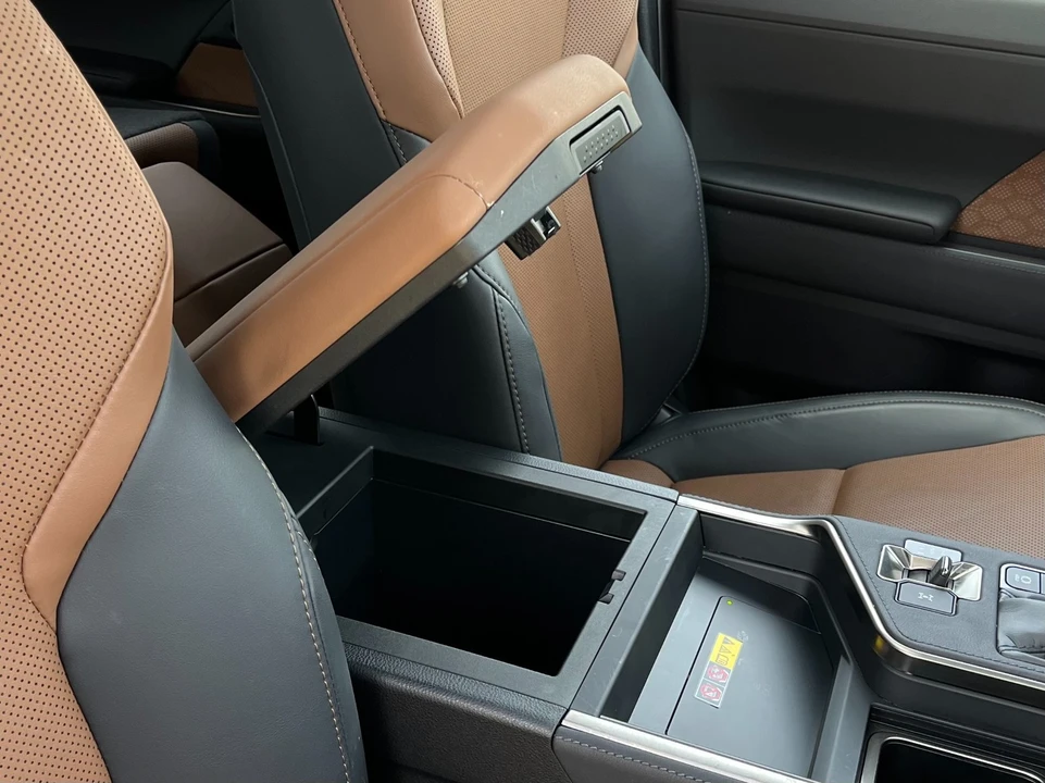 2025 Lexus GX 3rd Gen - Image 18 of 21