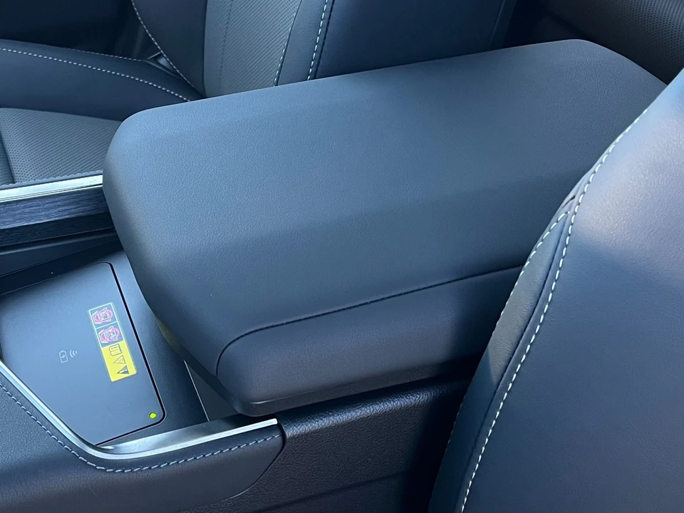 2025 Lexus GX 3rd Gen - Image 14 of 21