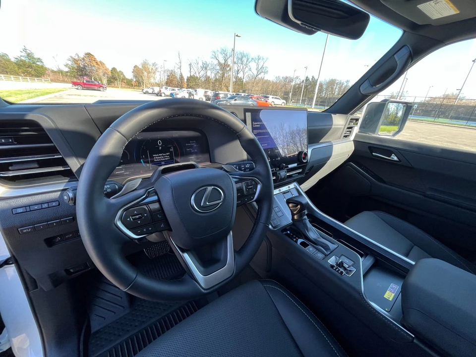 2025 Lexus GX 3rd Gen - Image 11 of 21
