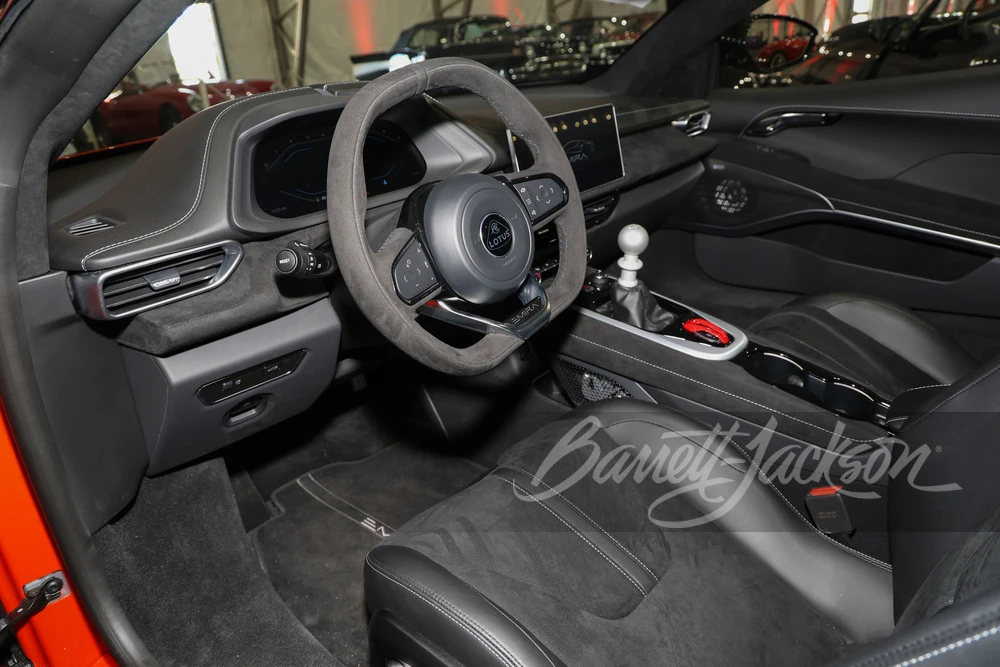 2025 Lotus Emira - Image 6 of 23