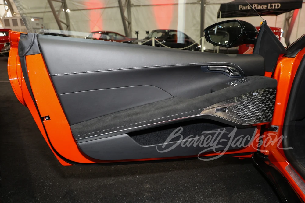 2025 Lotus Emira - Image 12 of 23