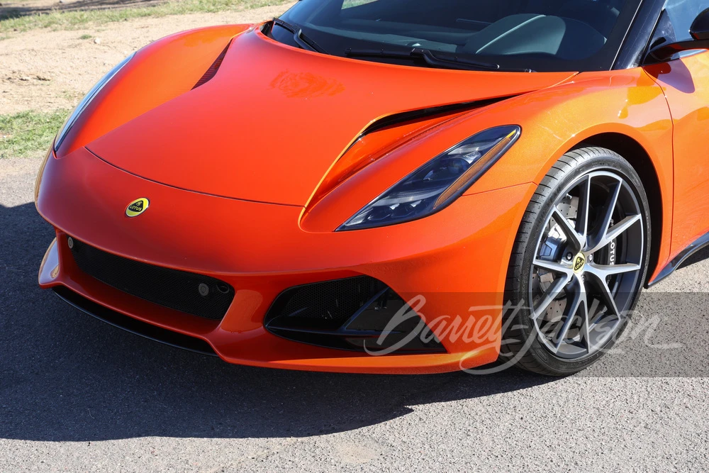 2025 Lotus Emira - Image 17 of 23