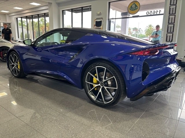 2025 Lotus Emira - Image 10 of 12