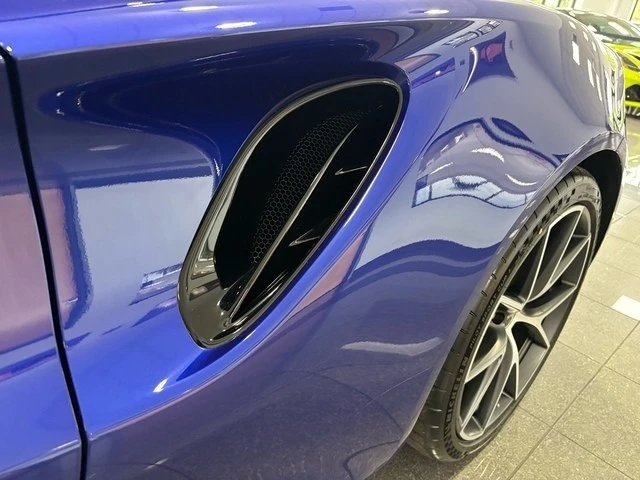 2025 Lotus Emira - Image 19 of 21