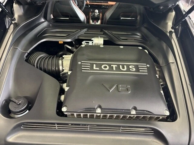 2025 Lotus Emira - Image 16 of 21