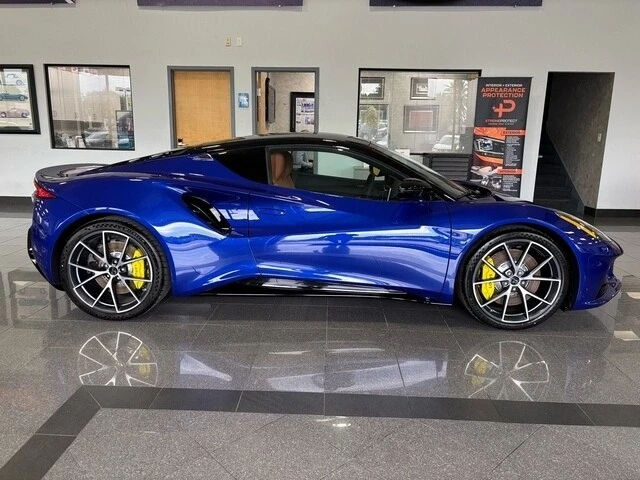 2025 Lotus Emira - Image 18 of 21