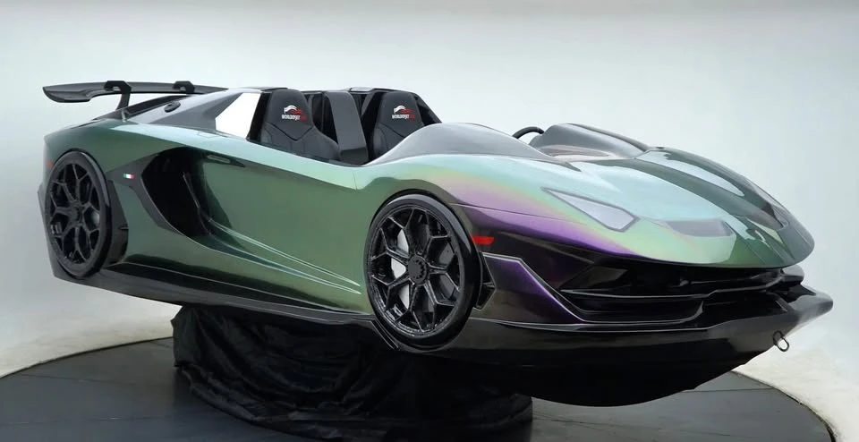 2025 Lamborghini - Image 4 of 6