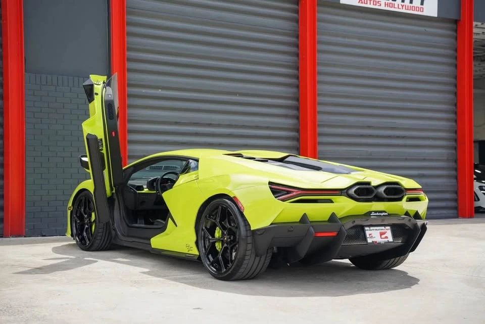 2025 Lamborghini Revuelto - Image 7 of 13