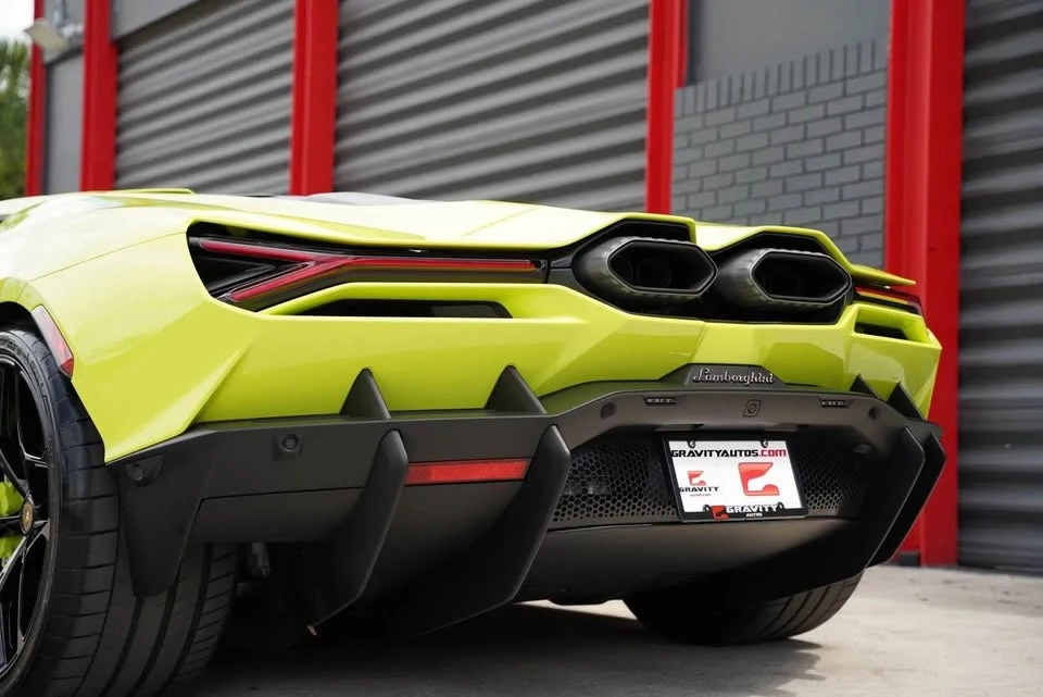2025 Lamborghini Revuelto - Image 8 of 13