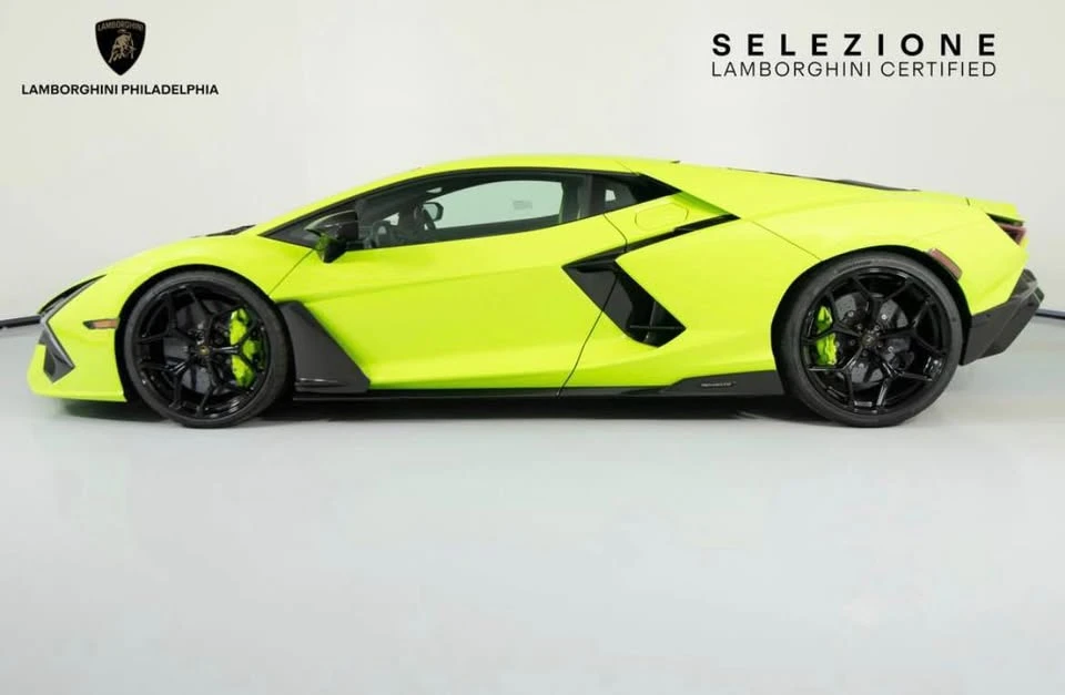 2025 Lamborghini Revuelto - Image 7 of 15