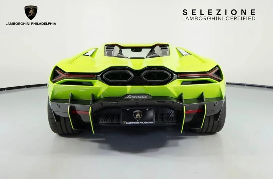 2025 Lamborghini Revuelto - Image 5 of 15