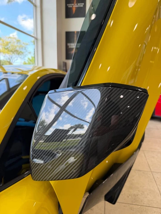 2025 Lamborghini Revuelto - Image 9 of 19
