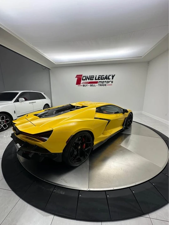 2025 Lamborghini Revuelto - Image 3 of 11