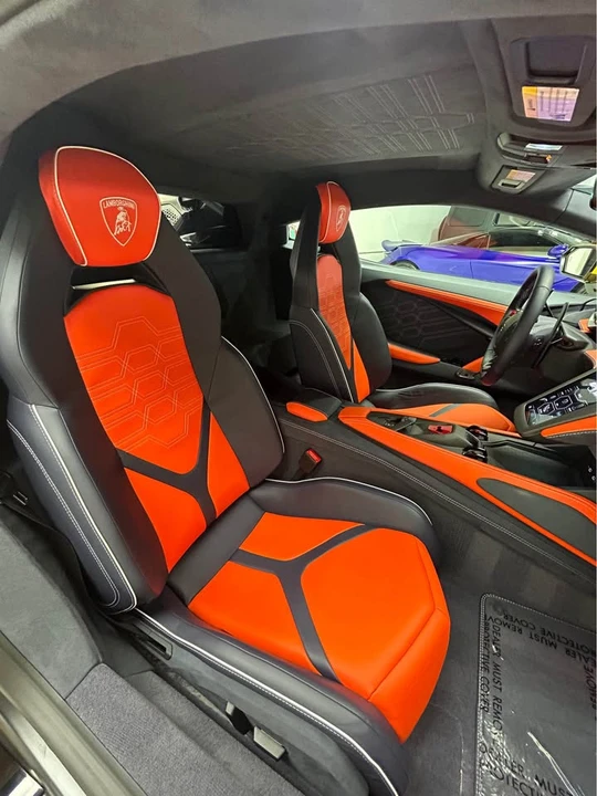2025 Lamborghini Revuelto - Image 6 of 18