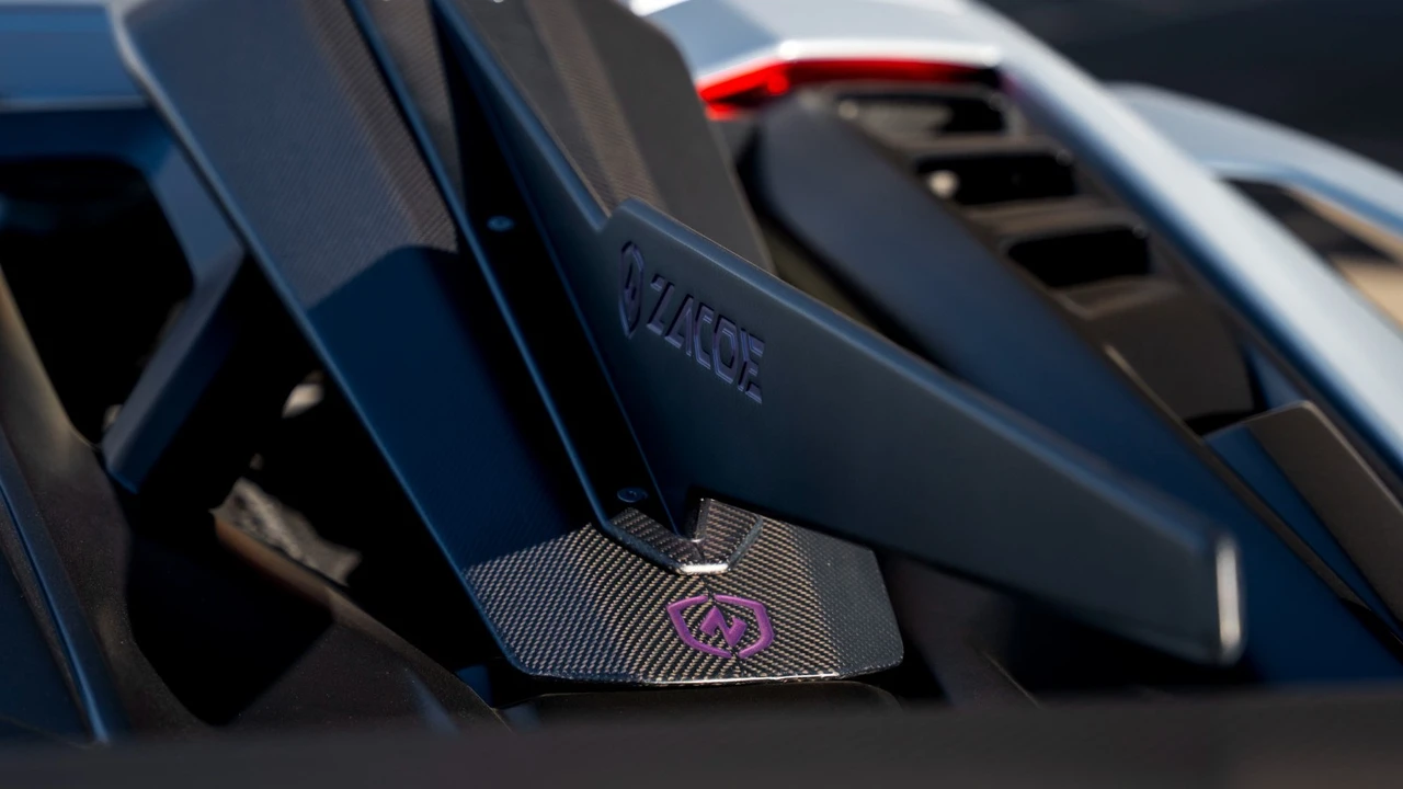 2025 Lamborghini Revuelto - Image 21 of 31