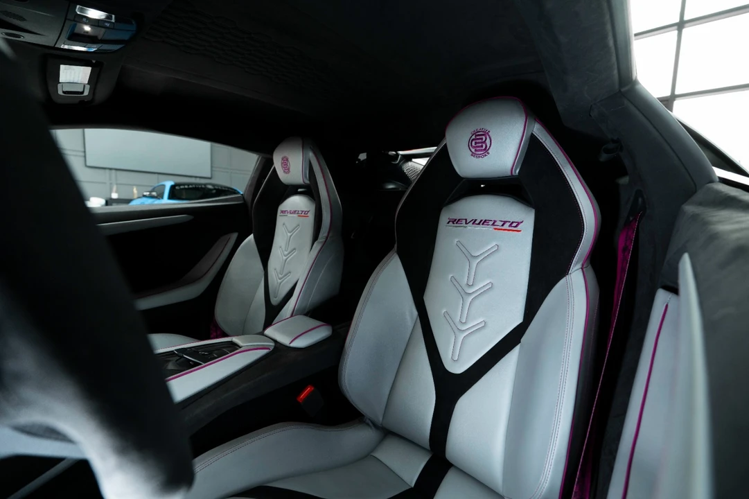 2025 Lamborghini Revuelto - Image 11 of 31