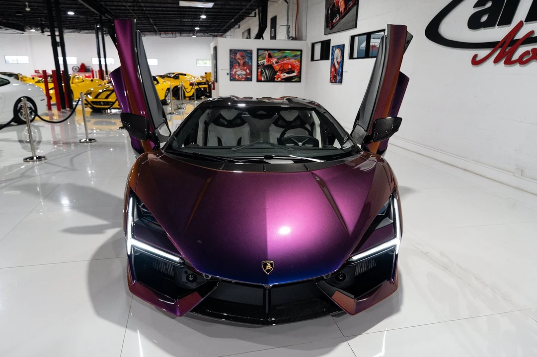 2025 Lamborghini Revuelto - Image 2 of 31