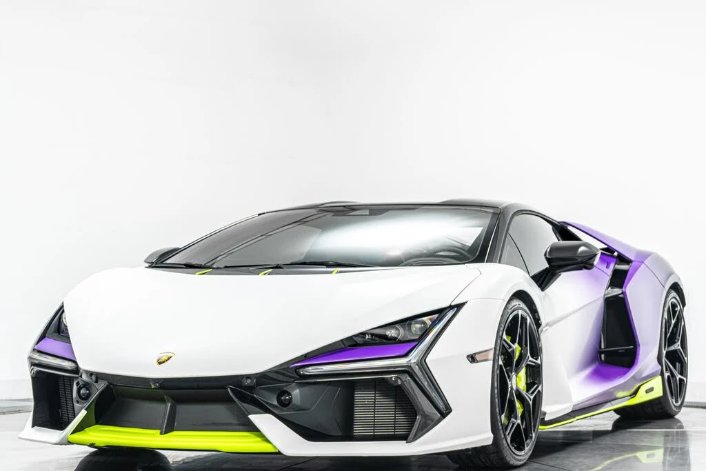 2025 Lamborghini Revuelto - Image 5 of 31
