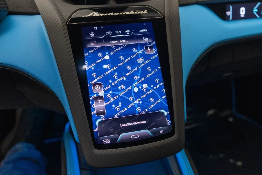 2025 Lamborghini Revuelto - Image 16 of 31