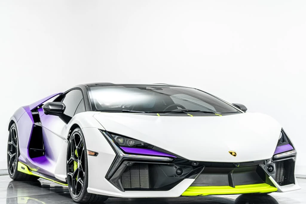 2025 Lamborghini Revuelto - Image 3 of 31