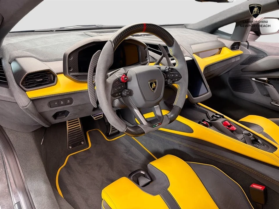 2025 Lamborghini Revuelto - Image 7 of 17
