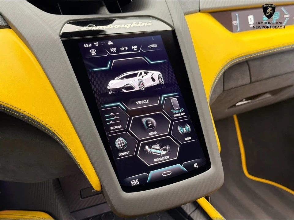 2025 Lamborghini Revuelto - Image 9 of 17
