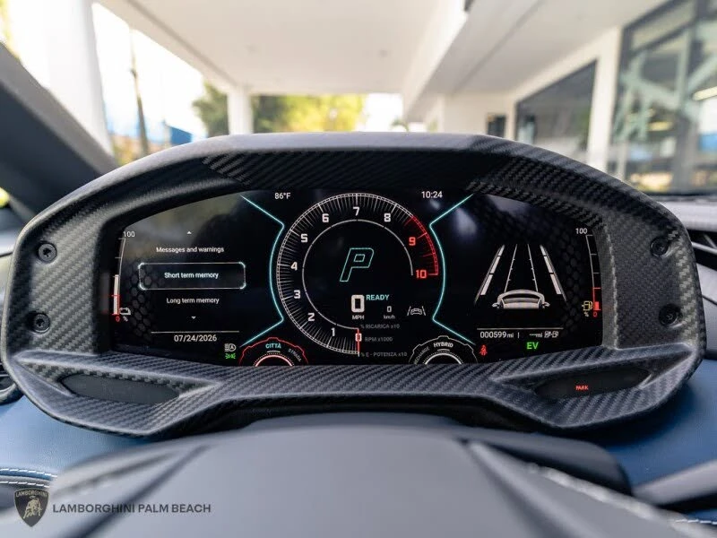 2025 Lamborghini Revuelto - Image 24 of 31