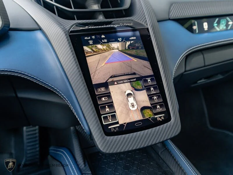 2025 Lamborghini Revuelto - Image 20 of 31