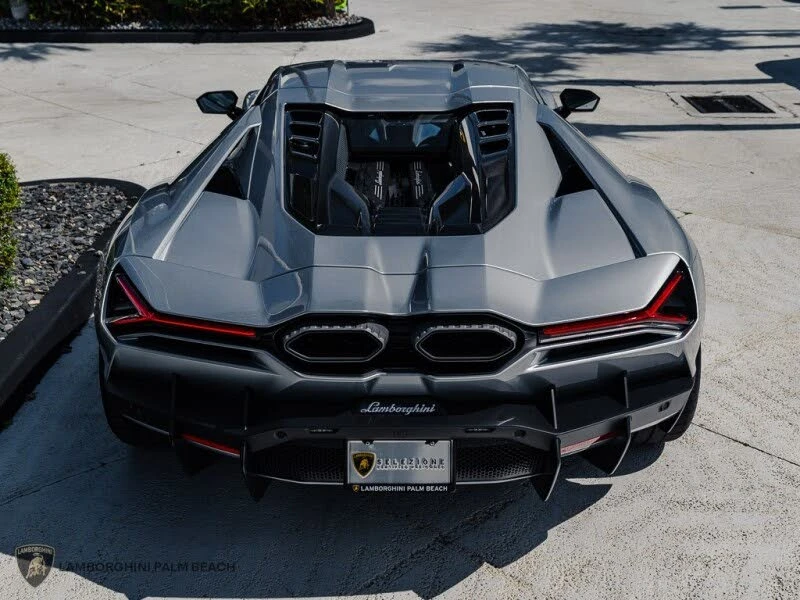 2025 Lamborghini Revuelto - Image 4 of 31