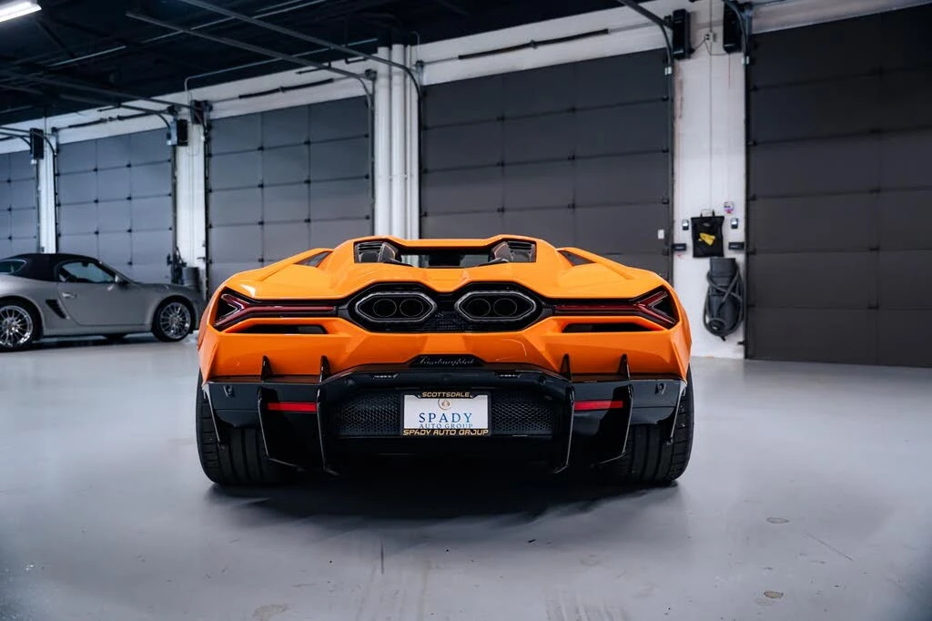 2025 Lamborghini Revuelto - Image 4 of 31