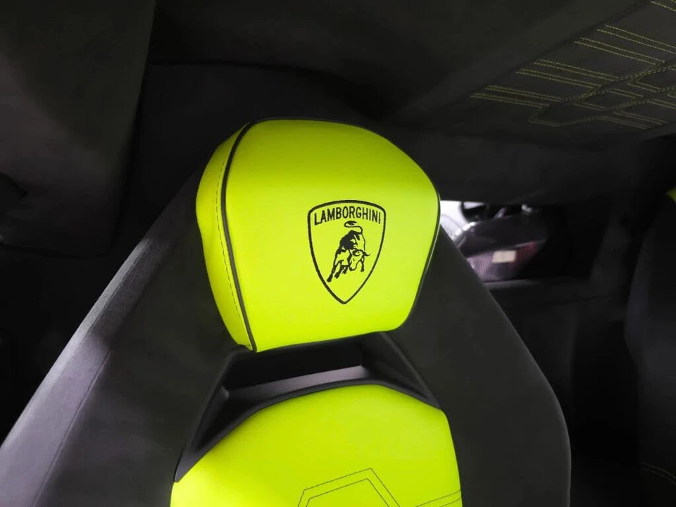 2025 Lamborghini Revuelto - Image 25 of 31