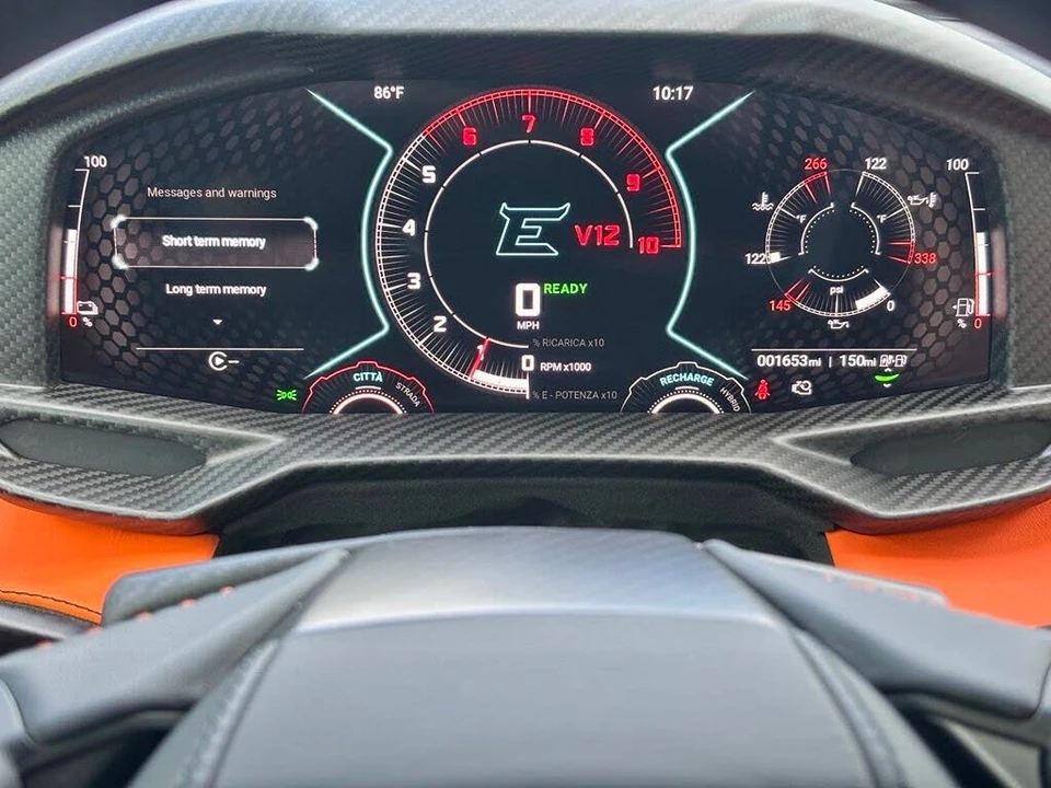 2025 Lamborghini Revuelto - Image 14 of 30