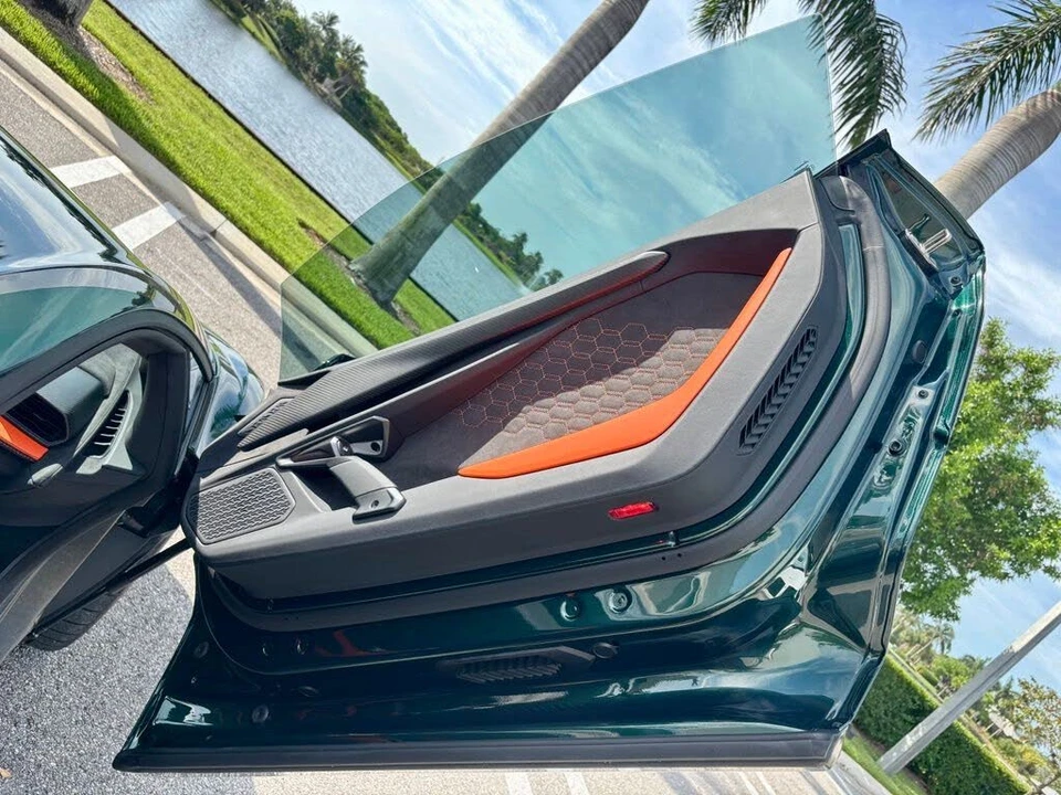 2025 Lamborghini Revuelto - Image 22 of 30
