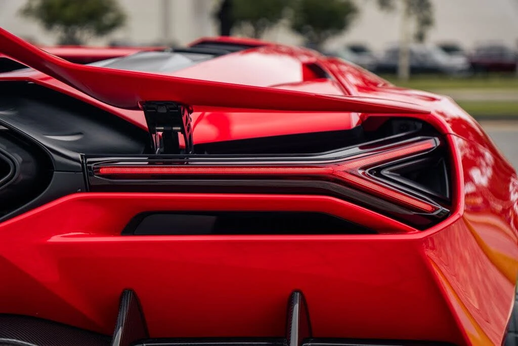 2025 Lamborghini Revuelto - Image 13 of 31