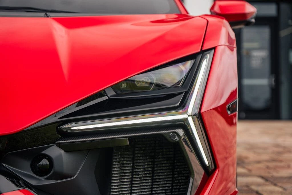 2025 Lamborghini Revuelto - Image 11 of 31