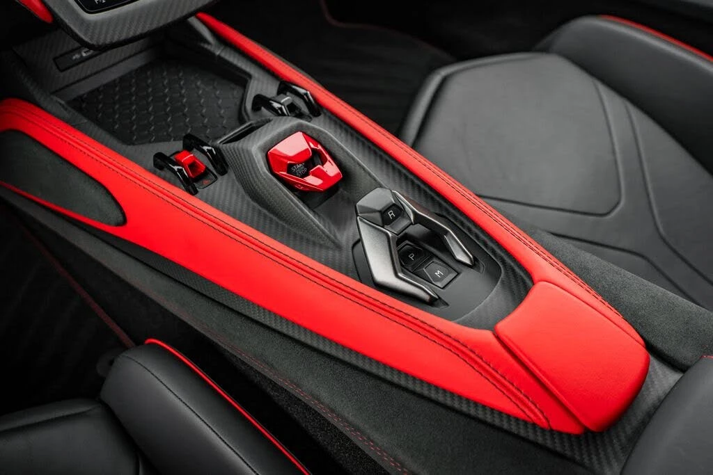 2025 Lamborghini Revuelto - Image 29 of 31